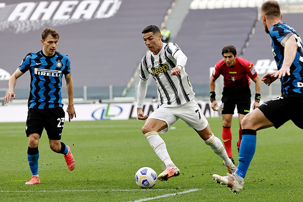 C.Ronaldo đối đầu Lukaku: Đại chiến của những người khổng lồ - 4 C.Ronaldo đối đầu Lukaku: Đại chiến của những người khổng lồ - 4