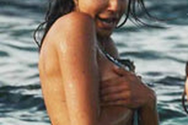 Phút hớ hênh của bạn gái C. Ronaldo