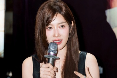 Thúy Ngân - Võ Cảnh đóng cảnh tình cảm táo bạo giữa nghi vấn hẹn hò