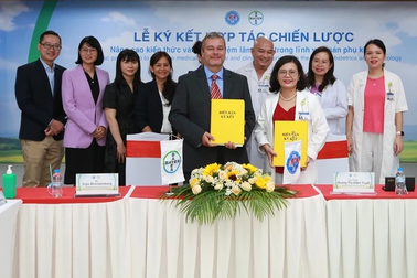 Bayer hợp tác Bệnh viện Hùng Vương nâng cao chăm sóc sức khỏe phụ nữ