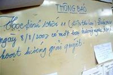 Ban giám hiệu “ép” giáo viên nâng điểm