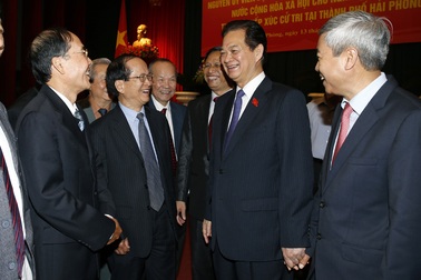 Nguyên Thủ tướng Nguyễn Tấn Dũng chia tay cử tri thành phố Hải Phòng