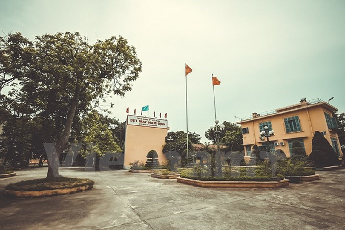 Thời công nhân bám trụ trận địa pháo ở nhà máy dệt lớn nhất Đông Dương - 1 Thời công nhân bám trụ trận địa pháo ở nhà máy dệt lớn nhất Đông Dương - 1
