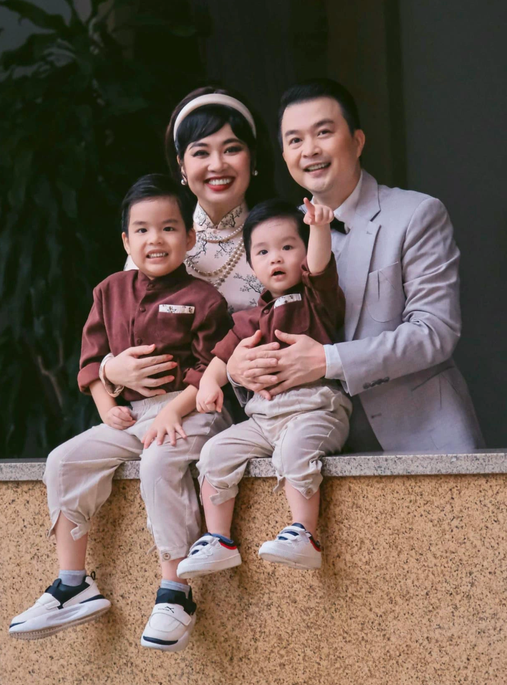 Lê Khánh và chồng kém tuổi: Yêu 12 năm mới cưới, hạnh phúc dù không dư dả - 10