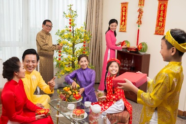 Chọn món quà “đắt tình” cho ngày Tết