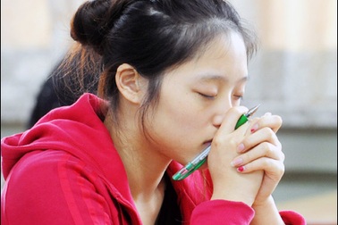 Hàn Quốc: Học sinh cuối cấp ba học 11 tiếng/ngày