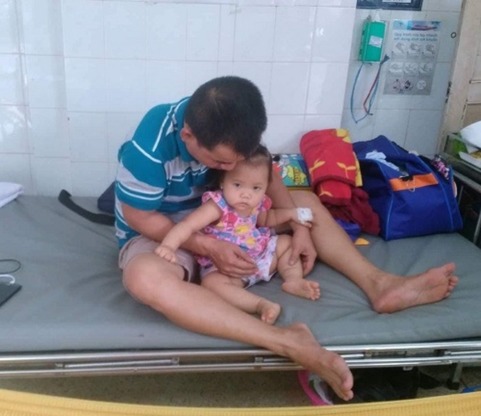 Dịch tay chân miệng bùng phát phức tạp, cả nước có 4 ca tử vong - Ảnh 1. Dịch tay chân miệng bùng phát phức tạp, cả nước có 4 ca tử vong - Ảnh 1.
