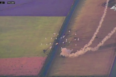 Tên lửa mang đạn chùm Nga phá hủy tổ hợp Patriot Ukraine đang khai hỏa