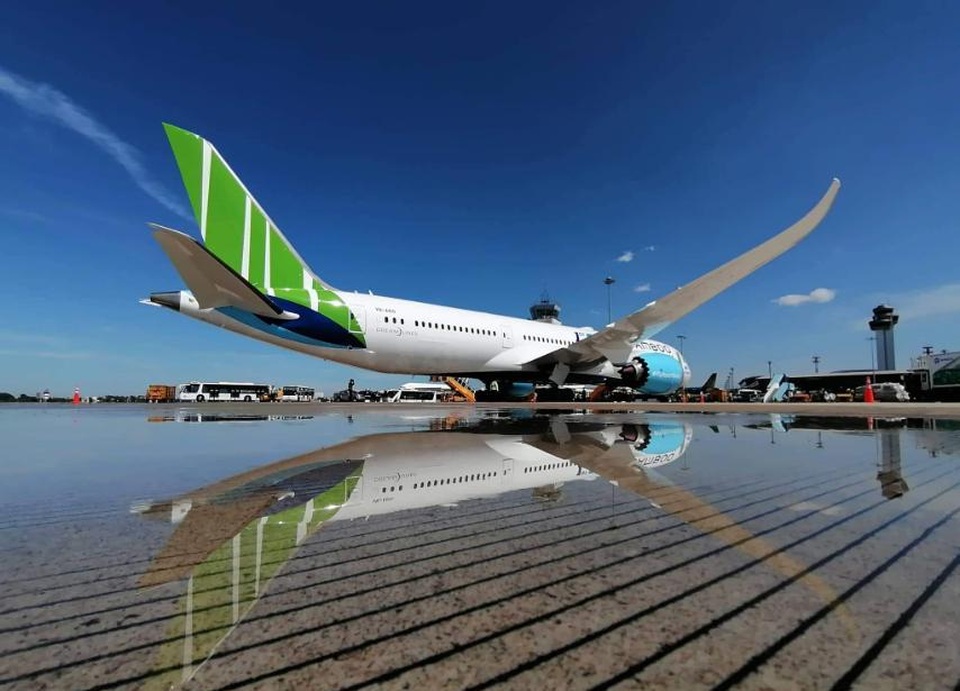 Máy bay thân rộng Boeing 787-9 Dreamliner Ha Long Bay của Bamboo Airways thực hiện chuyến bay thương mại đầu tiên - 4 Máy bay thân rộng Boeing 787-9 Dreamliner Ha Long Bay của Bamboo Airways thực hiện chuyến bay thương mại đầu tiên - 4