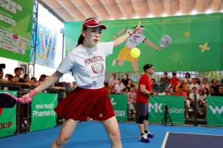 Phương Oanh - Shark Bình đấu "máu lửa", gây sốt ở giải pickleball Dân trí - 10