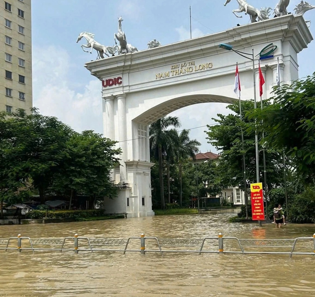 Hà Nội gấp rút xử lý “rốn ngập trên đường Võ Chí Công - 2 Hà Nội gấp rút xử lý “rốn ngập trên đường Võ Chí Công - 2