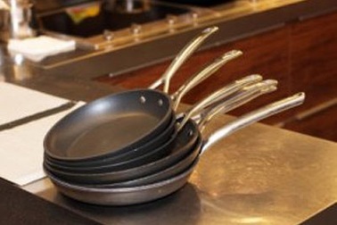 Mối nguy hại từ lớp chống dính