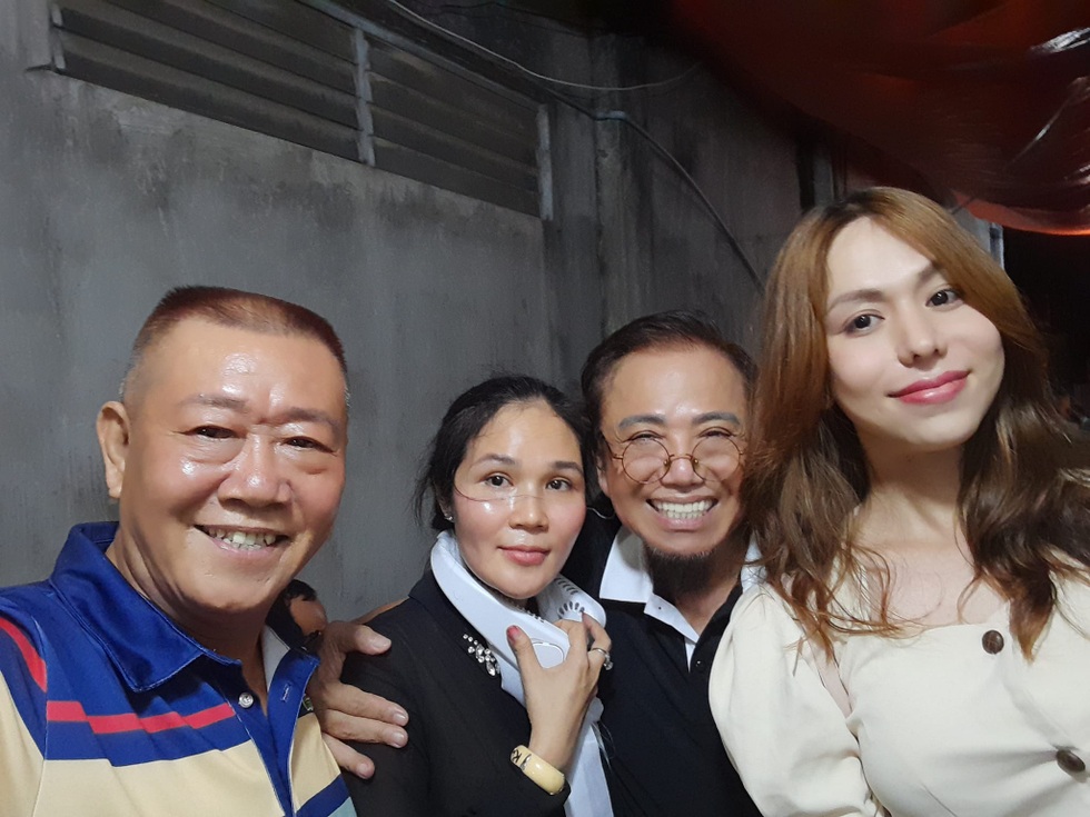 Nghệ sĩ Vũ Thanh và vợ 75 tuổi: Bán bún mọc, ở nhà thuê, nuôi cháu ăn học - 5 Nghệ sĩ Vũ Thanh và vợ 75 tuổi: Bán bún mọc, ở nhà thuê, nuôi cháu ăn học - 5