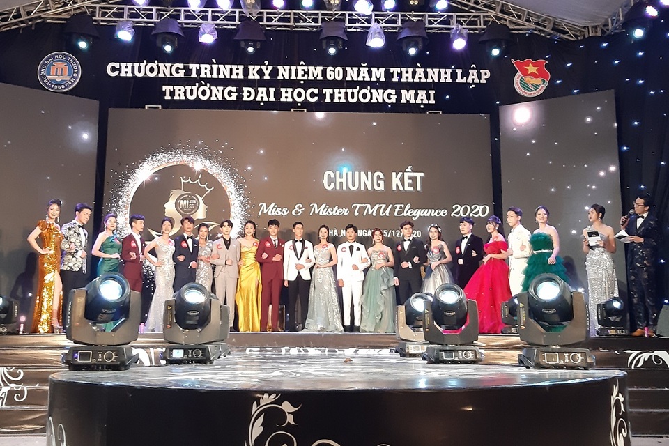 Nữ sinh cao 1m70 đăng quang hoa khôi ĐH Thương mại 2020 - 1 Nữ sinh cao 1m70 đăng quang hoa khôi ĐH Thương mại 2020 - 1