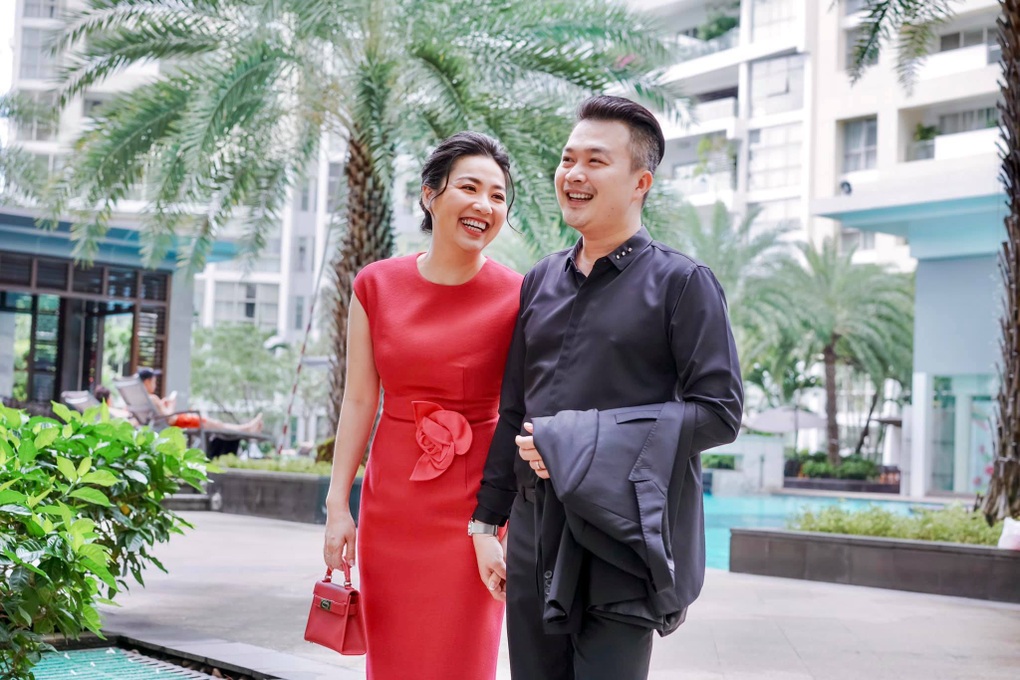 Lê Khánh và chồng kém tuổi: Yêu 12 năm mới cưới, hạnh phúc dù không dư dả - 8