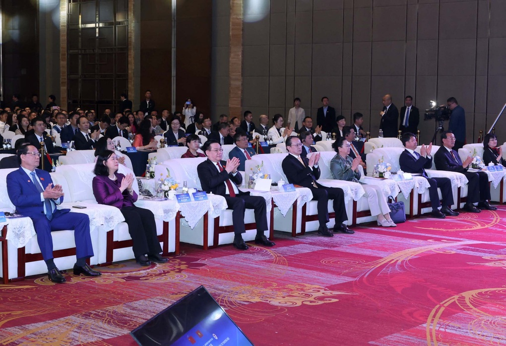 Doanh nghiệp Trung Quốc có ưu thế khi đầu tư cao tốc, đường sắt ở Việt Nam - 3 Doanh nghiệp Trung Quốc có ưu thế khi đầu tư cao tốc, đường sắt ở Việt Nam - 3