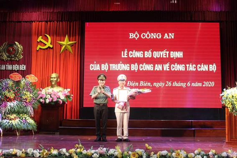 Nghệ An, Điện Biên có tân Giám đốc Công an tỉnh - 4 Nghệ An, Điện Biên có tân Giám đốc Công an tỉnh - 4