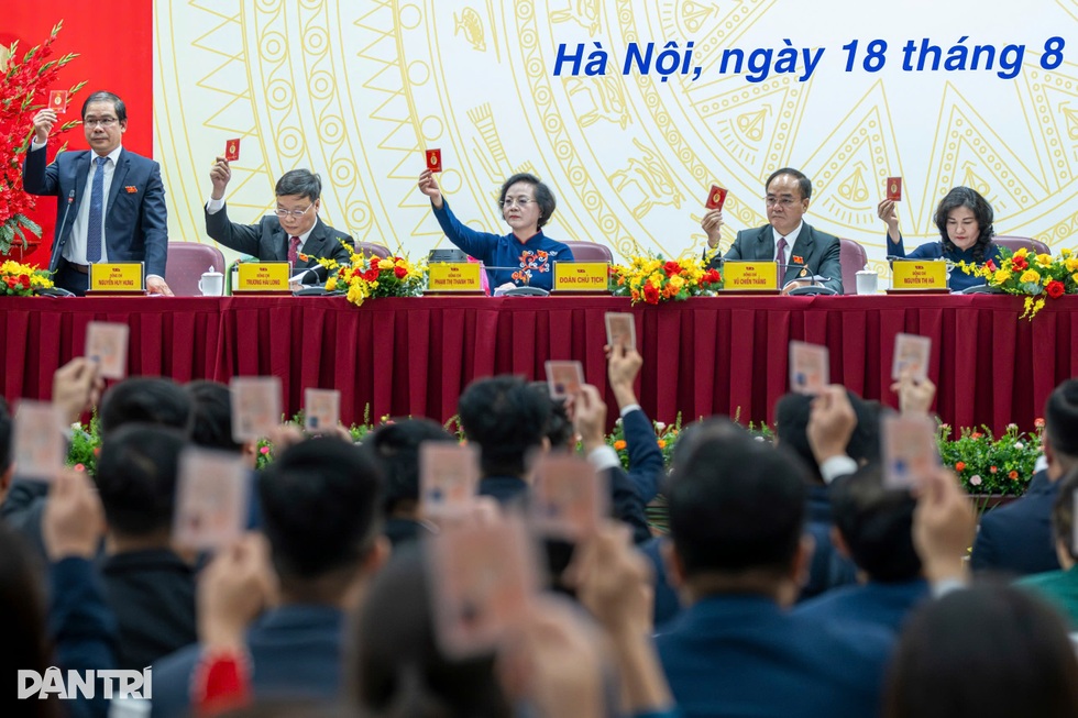 Kỳ Đại hội Đảng mở ra chặng đường phát triển mới của Bộ Nội vụ