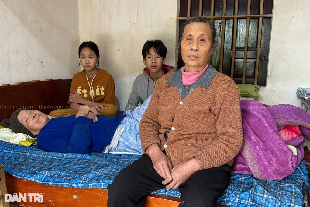 Vợ bán sạch thóc giống, bất lực nhìn chồng nguy kịch vì nhiễm tụ cầu vàng - 3 Vợ bán sạch thóc giống, bất lực nhìn chồng nguy kịch vì nhiễm tụ cầu vàng - 3