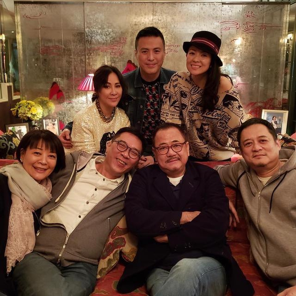 Nhan sắc ngọt ngào và tài sản kếch xù của Lưu Gia Linh ở tuổi 55 - 4 Nhan sắc ngọt ngào và tài sản kếch xù của Lưu Gia Linh ở tuổi 55 - 4