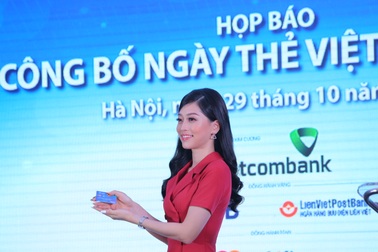 Ngày thẻ Việt Nam 2020, phát hành hơn 10.000 thẻ trả trước không tiếp xúc