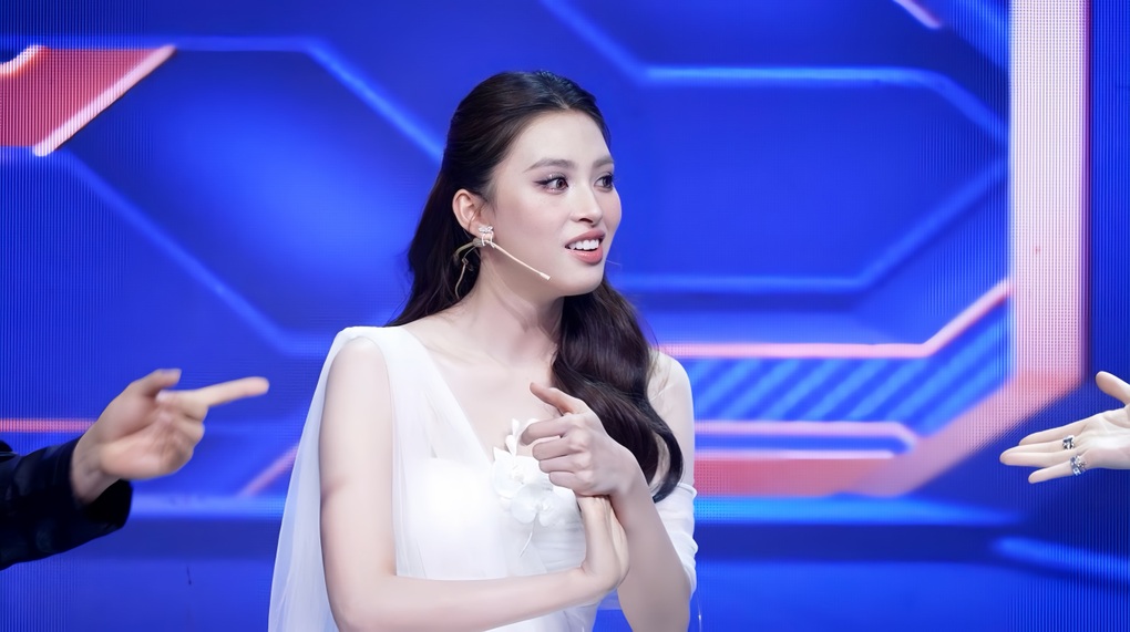 Trấn Thành kinh ngạc khi gặp bản sao của Hari Won - 3