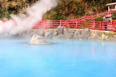 Những hồ nước nóng "địa ngục" lừng danh Nhật Bản