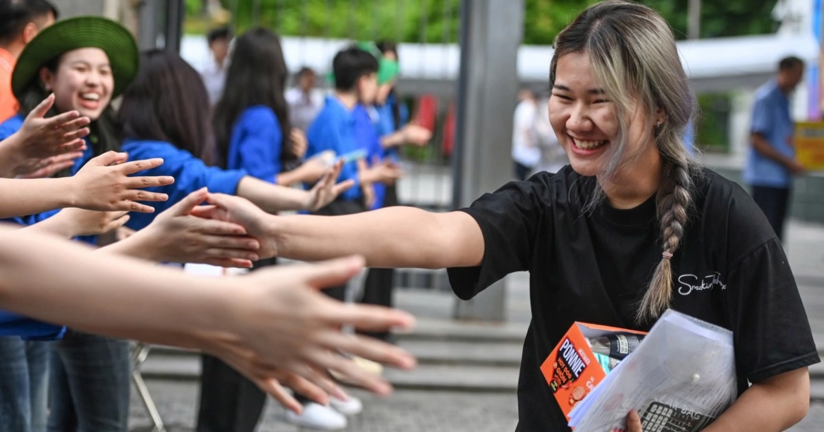 Thủ khoa thi lớp 10 THPT không chuyên Hà Nội và 8 á khoa là ai?