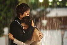 Đa tình ngày mưa: Anh nói "Chỉ ai có điều kiện như em mới thích mưa thôi"