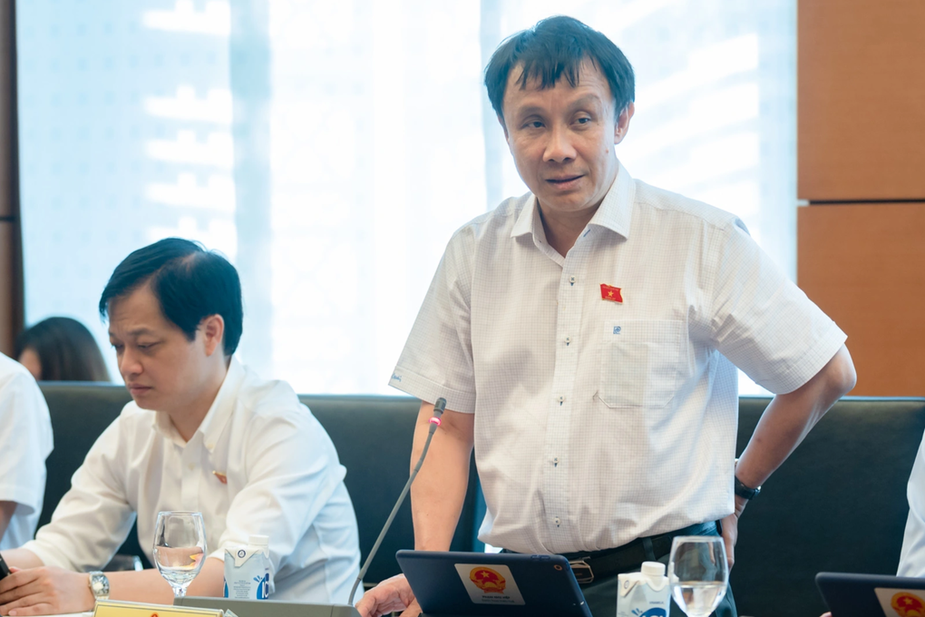 ĐBQH băn khoăn khi uống rượu hôm trước, hôm sau vẫn bị phạt nồng độ cồn - 1 ĐBQH băn khoăn khi uống rượu hôm trước, hôm sau vẫn bị phạt nồng độ cồn - 1