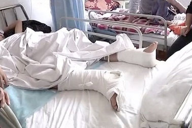 Hai đứa trẻ chấn thương nặng vì bắt chước trò chơi điện tử