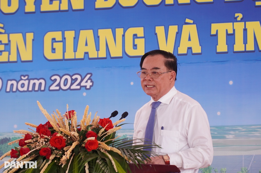 Khởi công cầu Ba Lai 8, hợp phần đầu tiên của tuyến đường ven biển miền Tây - 2 Khởi công cầu Ba Lai 8, hợp phần đầu tiên của tuyến đường ven biển miền Tây - 2