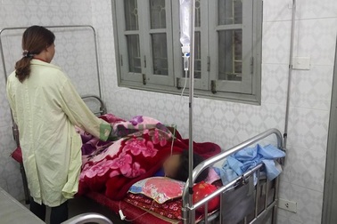 Vụ bé gái 10 tuổi ở Hòa Bình bị hiếp dâm: Nạn nhân suýt bị chết cháy