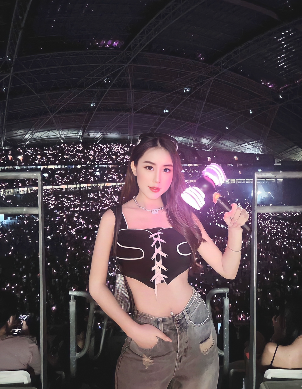 Kiệt quệ tài chính vì chi hàng chục triệu đồng vào văn hóa phẩm thần tượng - 3