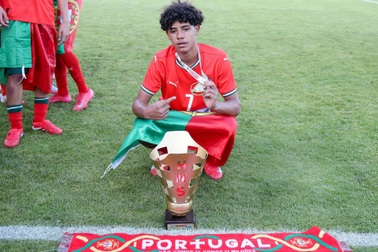 Con trai của Ronaldo tỏa sáng, giúp U15 Bồ Đào Nha giành cúp vô địch