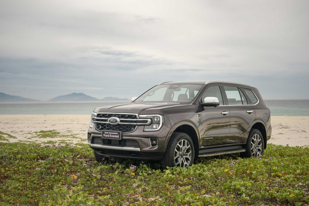 Sau thời bia kèm lạc, Ford Everest được bán đúng giá niêm yết tại đại lý - 1 Sau thời bia kèm lạc, Ford Everest được bán đúng giá niêm yết tại đại lý - 1