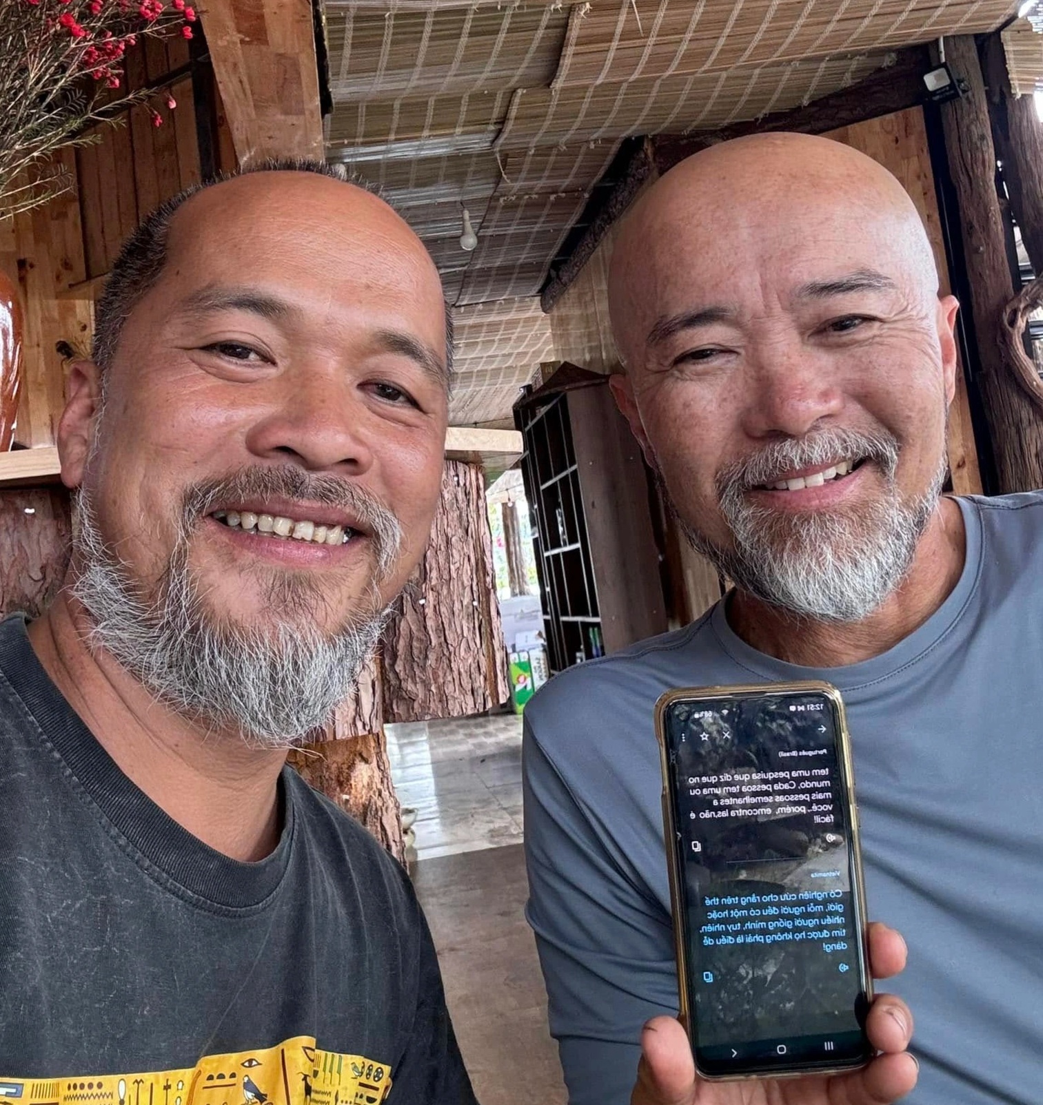 La verdad sobre un turista brasileño que voló a Vietnam y se encontró con alguien con una cara similar a la suya - 1 Sự thật du khách Brazil bay sang Việt Nam gặp người có gương mặt giống mình - 1