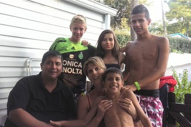 Cả gia đình 10 người chết trong thảm họa máy bay Algeria 