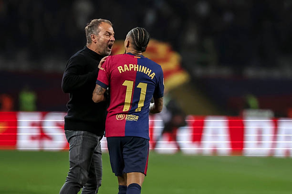 HLV Barcelona đề cao Dortmund, đặt mục tiêu vô địch Champions League - 2 HLV Barcelona đề cao Dortmund, đặt mục tiêu vô địch Champions League - 2