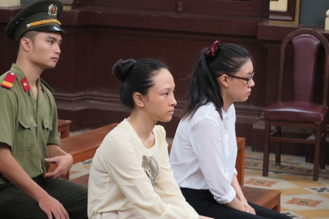 Hoa hậu Phương Nga tự tin trước phiên tòa sơ thẩm lần 2