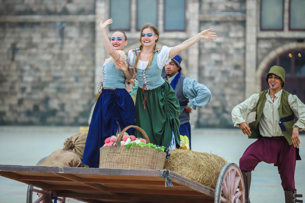 Hè tưng bừng với show diễn Trận chiến ở Vương quốc Mặt Trăng tại Sun World Ba Na Hills - 5 Hè tưng bừng với show diễn Trận chiến ở Vương quốc Mặt Trăng tại Sun World Ba Na Hills - 5