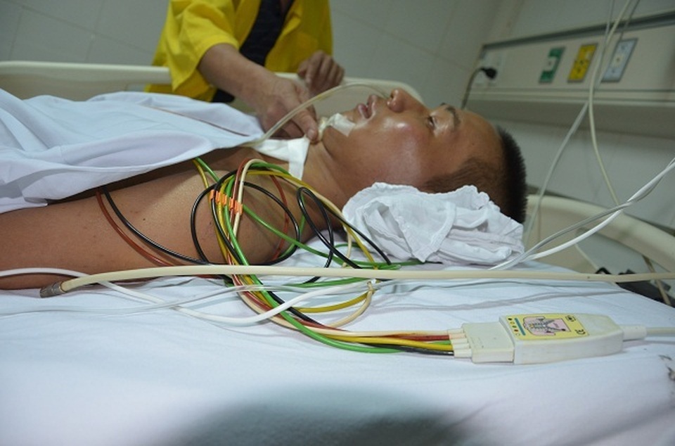Chàng trai xin thoát nghèo ngã từ tầng 5 đang dần hồi phục - 1 Chàng trai xin thoát nghèo ngã từ tầng 5 đang dần hồi phục - 1