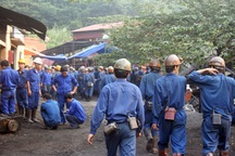 Nín thở chờ kết quả từ “con đường máu”