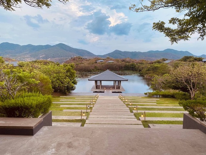 Hết lời khen Amanoi Ninh Thuận, doanh nhân Hannah Nguyễn gợi ý chốn thiên đường 6 sao giá rẻ hè 2020: View đẹp xuất sắc, hồ bơi vô cực, dịch vụ chu đáo - Ảnh 7. Hết lời khen Amanoi Ninh Thuận, doanh nhân Hannah Nguyễn gợi ý chốn thiên đường 6 sao giá rẻ hè 2020: View đẹp xuất sắc, hồ bơi vô cực, dịch vụ chu đáo - Ảnh 7.
