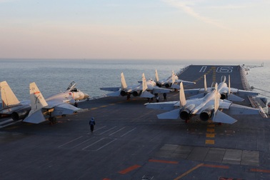 Trung Quốc đưa tàu sân bay ra tây Thái Bình Dương tập trận