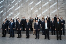 "Sóng ngầm" âm ỉ thách thức phương Tây trong cuộc đối đầu với Nga