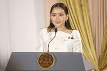 Tân Thủ tướng Thái Lan đối mặt sức ép từ phe đối lập