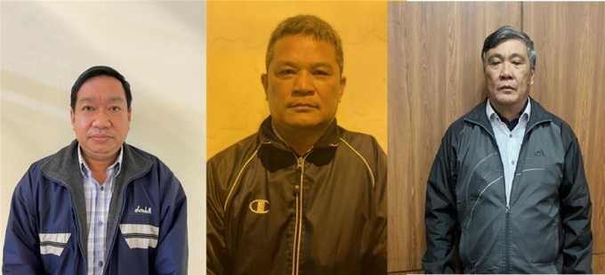 Phó Chủ tịch UBND tỉnh Bình Thuận - Nguyễn Văn Phong (ngoài cùng bên phải) cùng các đồng phạm
