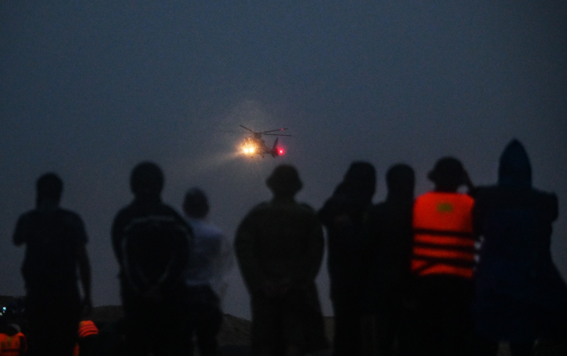 Bộ ảnh chữa cháy cảng cá ở Đà Nẵng giành giải Nhất cuộc thi Ảnh PCCCCNCH - 7