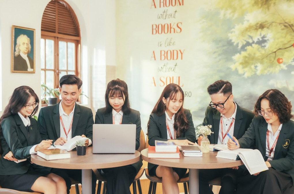 Học ở đâu để tăng cơ hội việc làm sau khi tốt nghiệp? - 2 Học ở đâu để tăng cơ hội việc làm sau khi tốt nghiệp? - 2